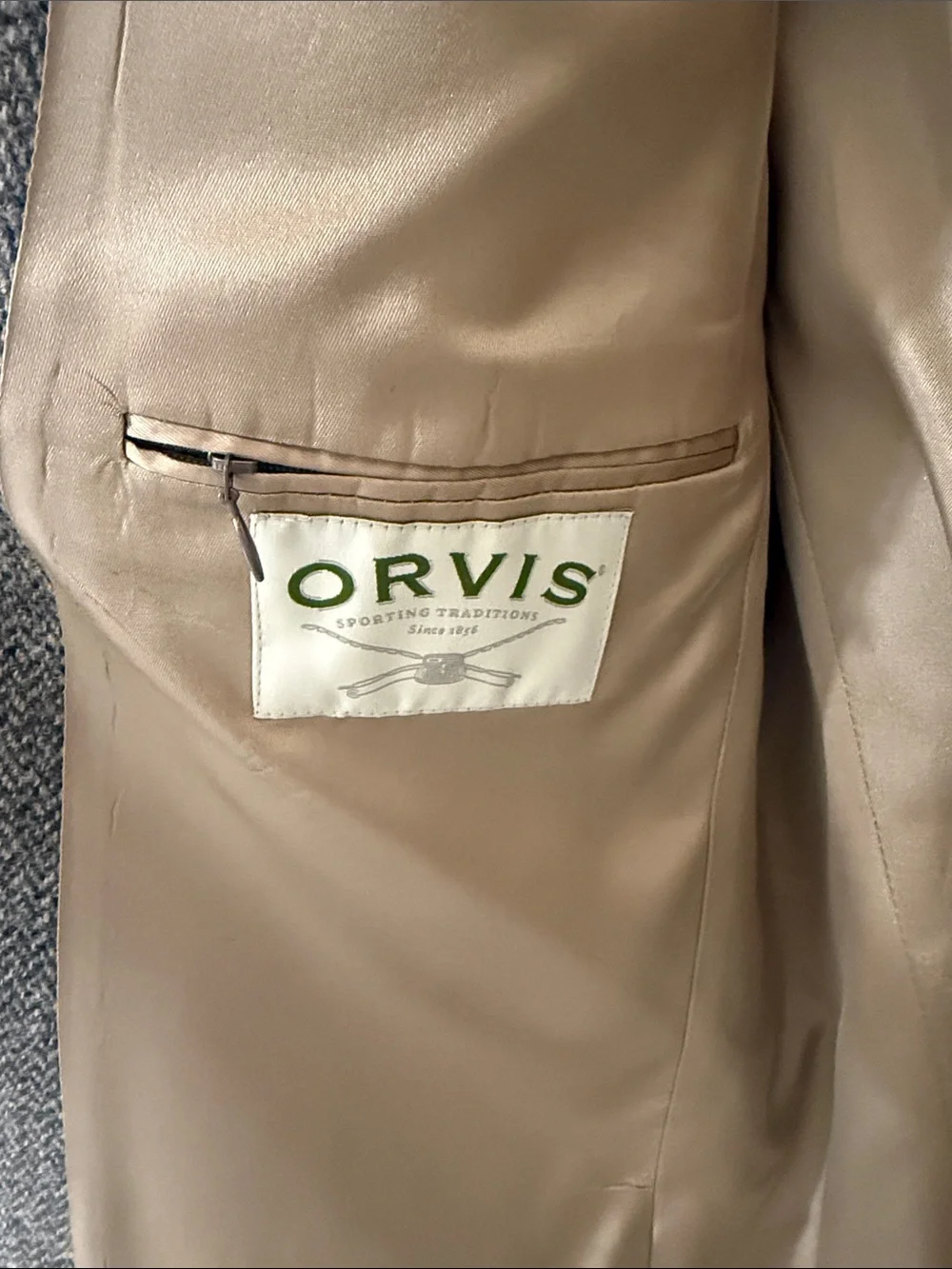 Orvis Harris Tweed Men's Gray Herringbone Wool Blazer - Classic Tailored Jacket